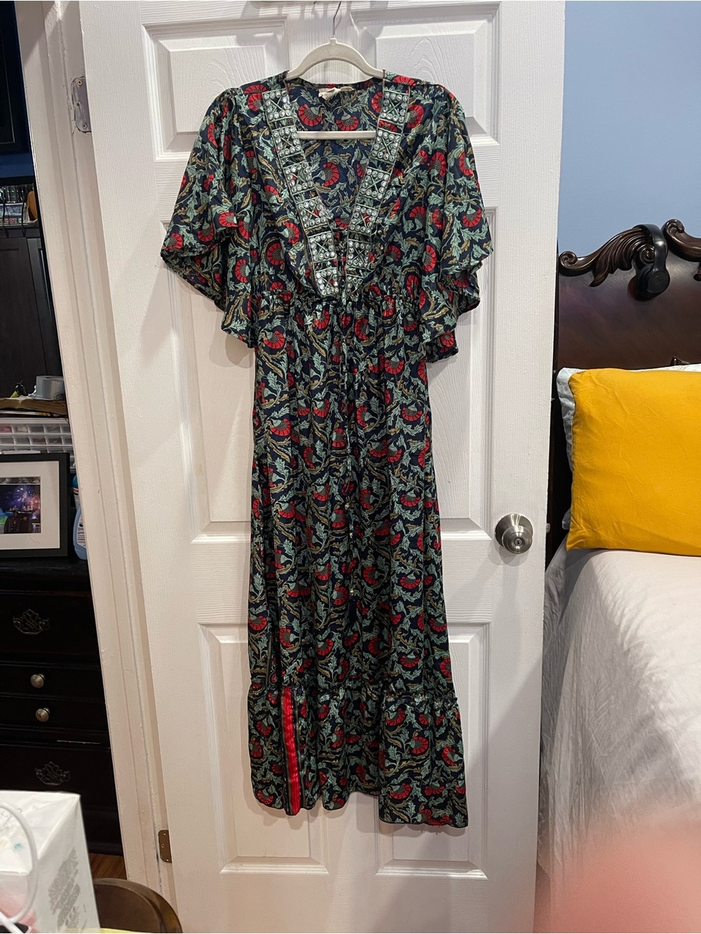 Naoo Boho style Embroidered Mirror Floral V-Neck Maxi Dress in Black and Red (L)